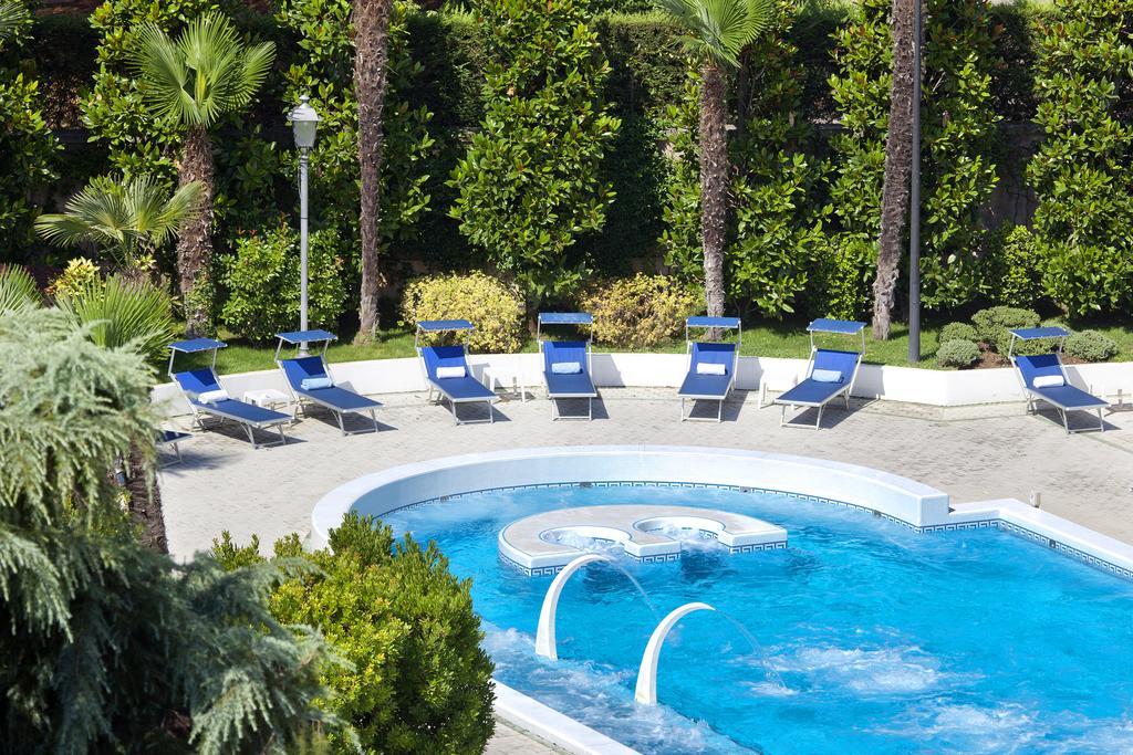 אבנו טרמה Hotel Due Torri מראה חיצוני תמונה