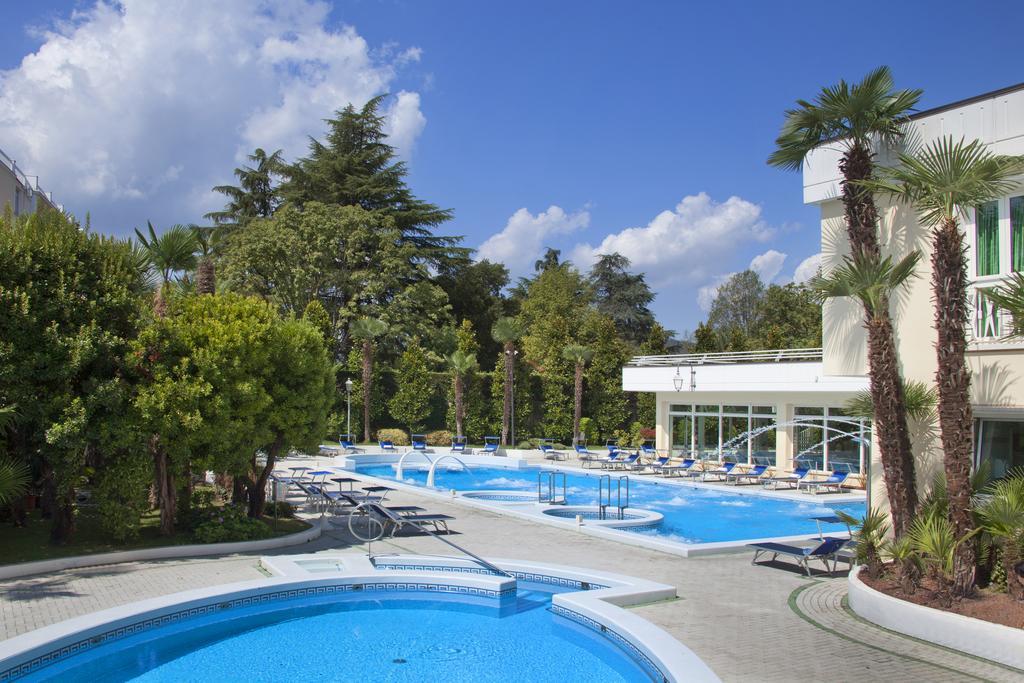 אבנו טרמה Hotel Due Torri מראה חיצוני תמונה