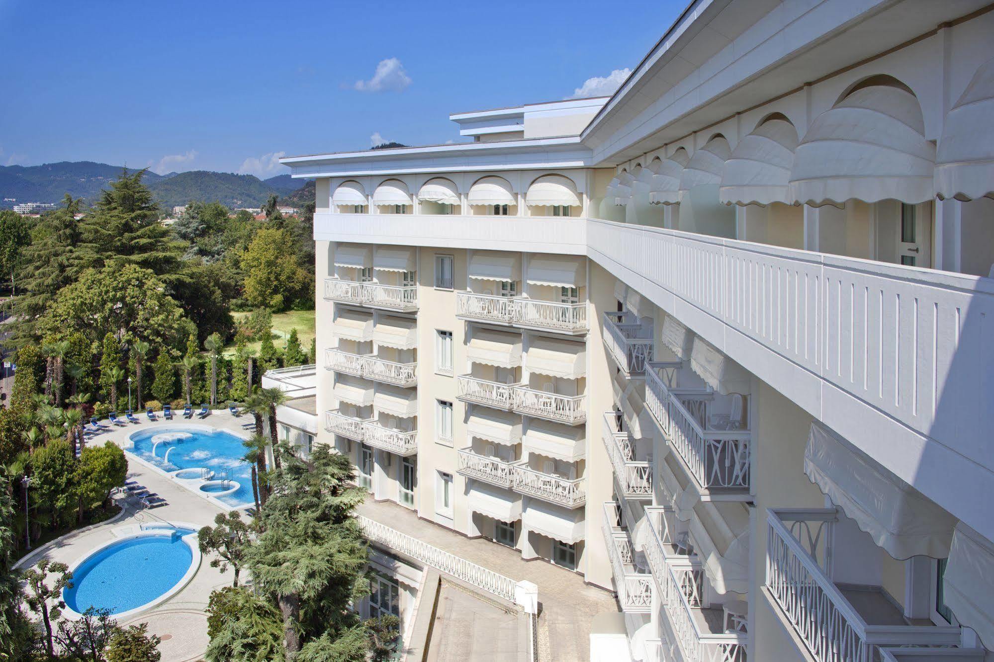 אבנו טרמה Hotel Due Torri מראה חיצוני תמונה